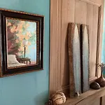 Δωμάτια σε οικογενειακή κατοικία Purple House *